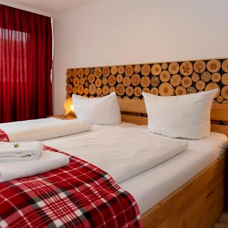 Rosewood - Apartment By Comfort Housing Falkensee Εξωτερικό φωτογραφία