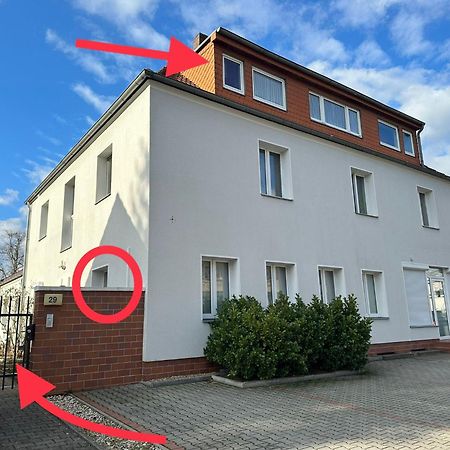 Rosewood - Apartment By Comfort Housing Falkensee Εξωτερικό φωτογραφία